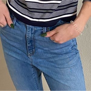 Blue Skinny Stretchy Jeans With Pockets and Zipper